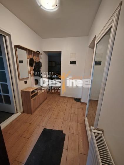 Duplex cu 4 camere cu Garaj în Valea Adâncă