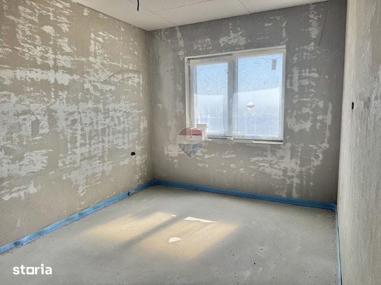 Casă cu 4 camere cu Teren 800 Mp în Nojorid