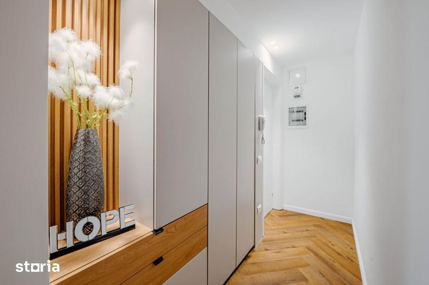 Unicat in Blocul Florentin: 3 camere, 2 bai, renovat integral cu desig - 10