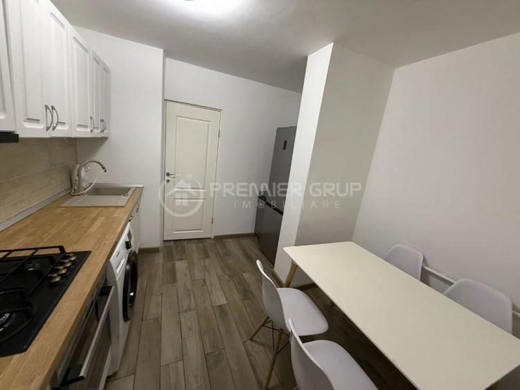 Apartament cu 3 camere decomandat în Tătărași