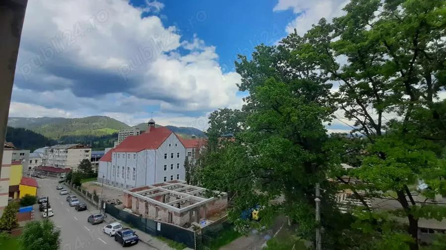 Apartament cu 3 camere în Câmpulung Moldovenesc