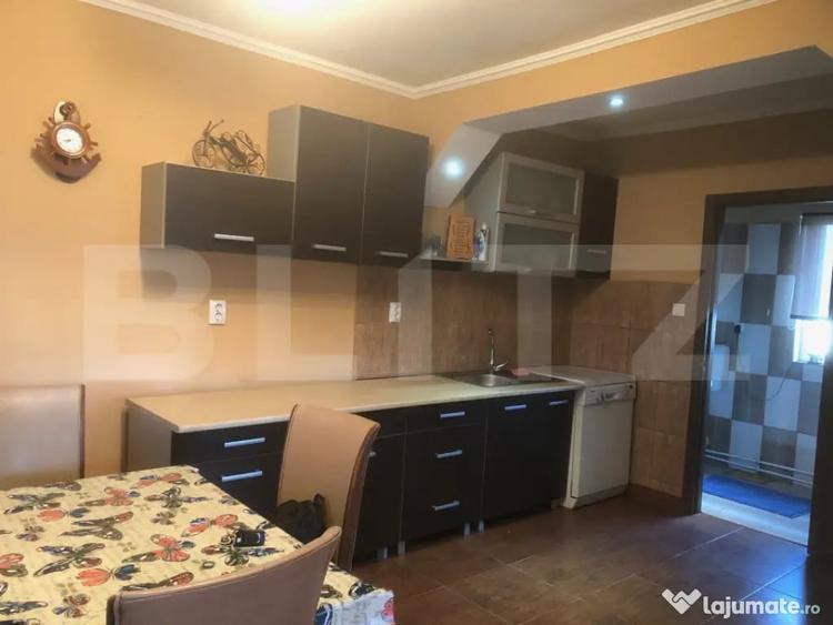 Casă cu 5 camere cu Teren 3000 Mp în Botiz