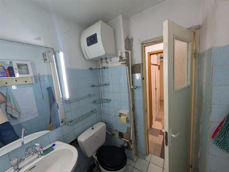 Apartament cu 2 camere decomandat în Radu Negru