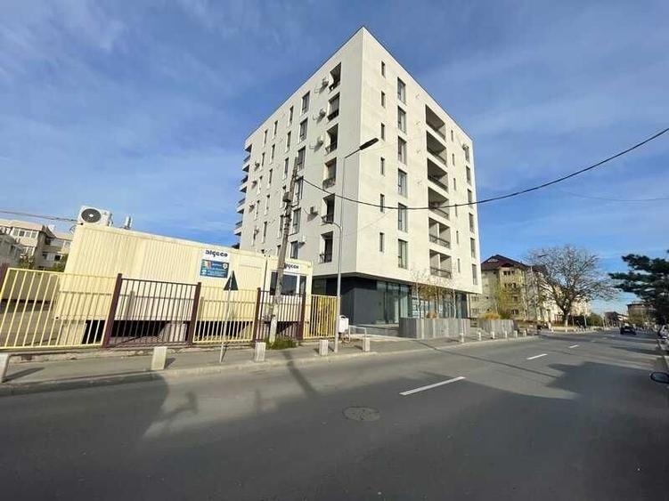 Garsonieră decomandată în Est