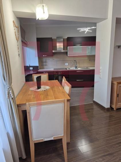 Apartament cu 3 camere semidecomandat, mobilat în Plopilor