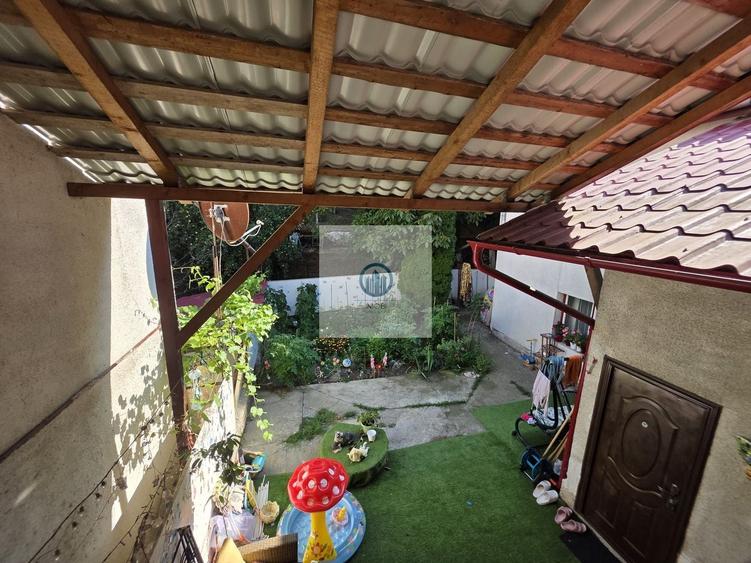 Casă individuală cu 4 camere cu Canalizare în Aurel Vlaicu