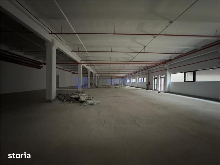Spațiu comercial, de 228 mp, în Baza 3
