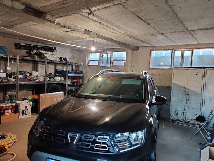 Casă cu Teren 800 Mp în Costi