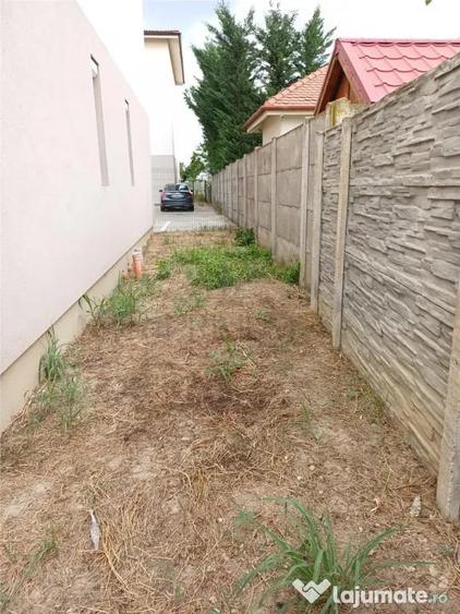 Apartament cu 3 camere decomandat în Chișoda