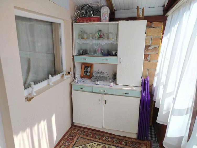 Casă cu Teren 1679 Mp în Hănești