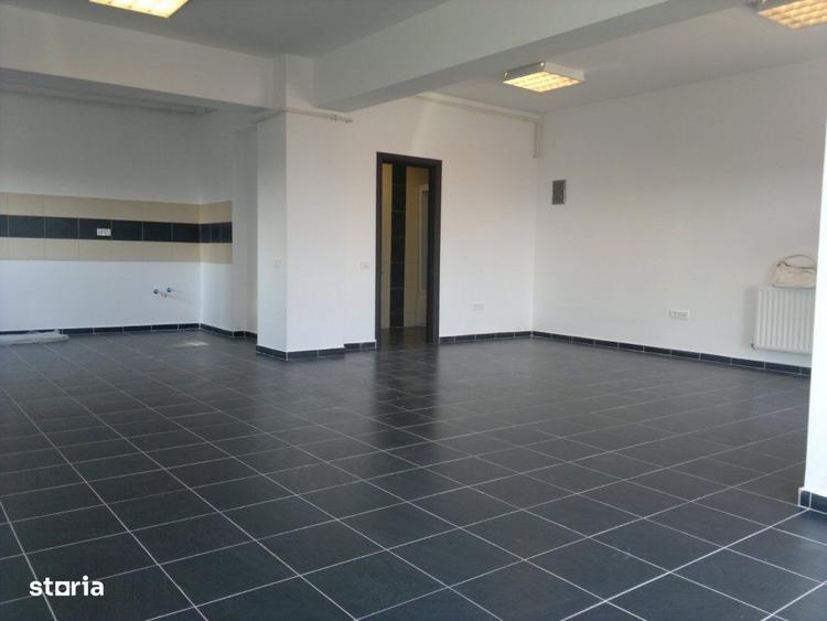 Spațiu comercial, de 64 mp, în Tineretului
