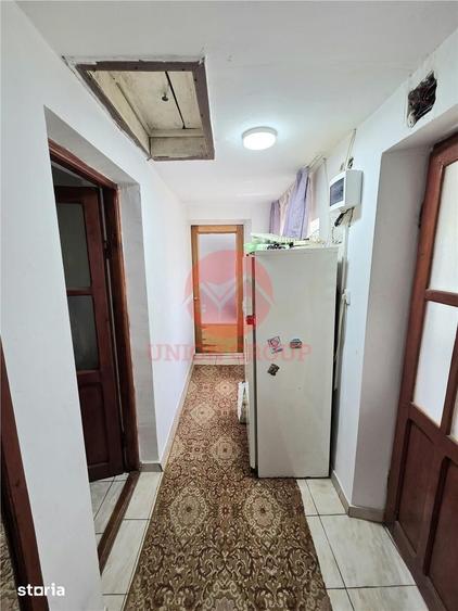 Casă cu 2 camere decomandat cu Teren 988 Mp în Vadu