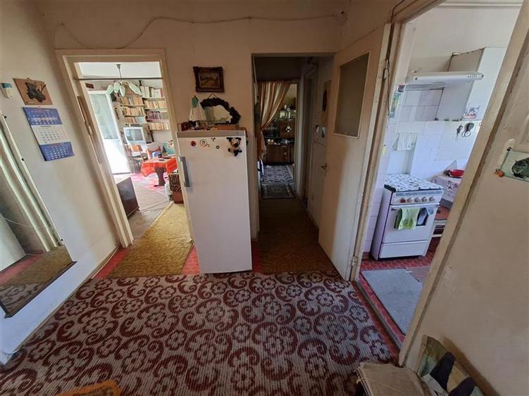 Apartament cu 3 camere semidecomandat în Mănăștur