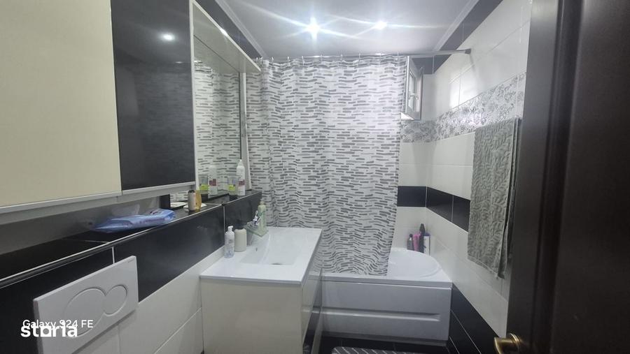 Apartament cu 3 camere în Precista