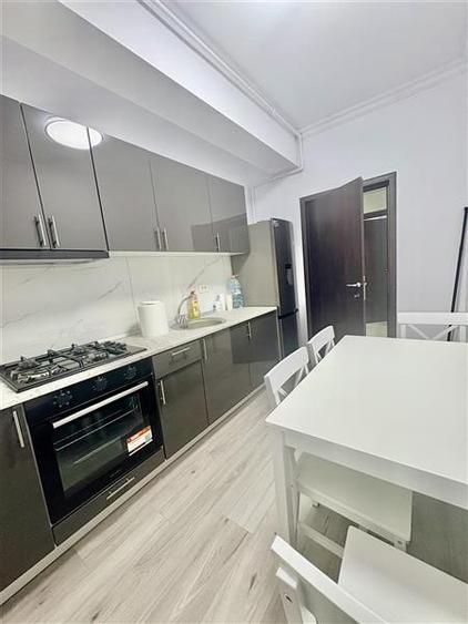 Apartament cu 2 camere decomandat, mobilat în Tomis Plus