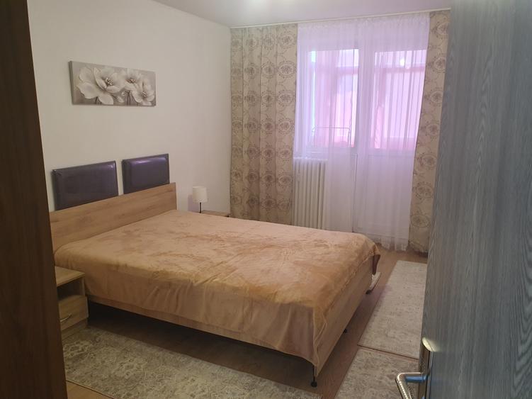 Apartament cu 2 camere decomandat în Drumul Taberei
