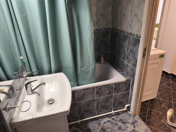 Vand Apartament 2 Camere Decomandat Ultracentra Zona Ramada l - 8