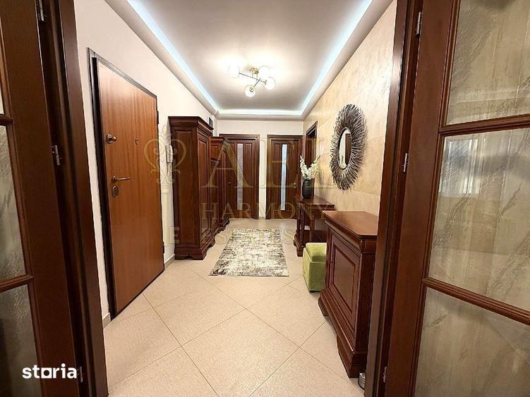 Apartament cu 3 camere, mobilat în Tei