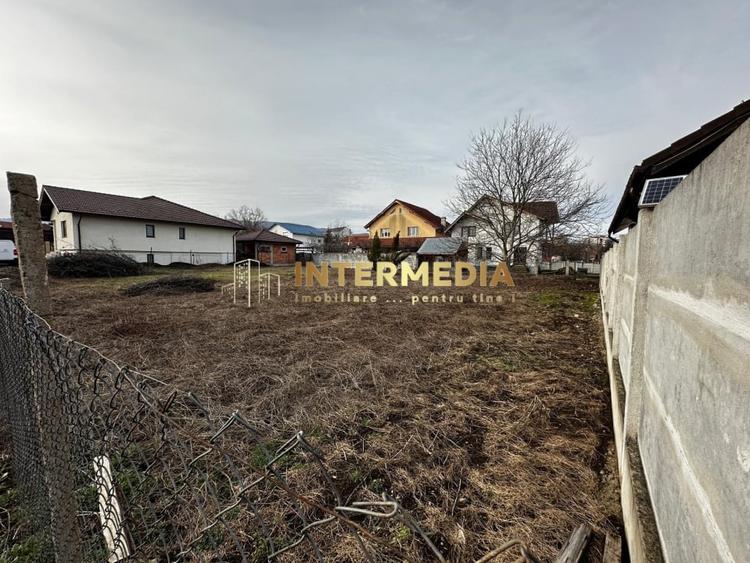 Teren Construcții intravilan de 450 mp, în Cetate