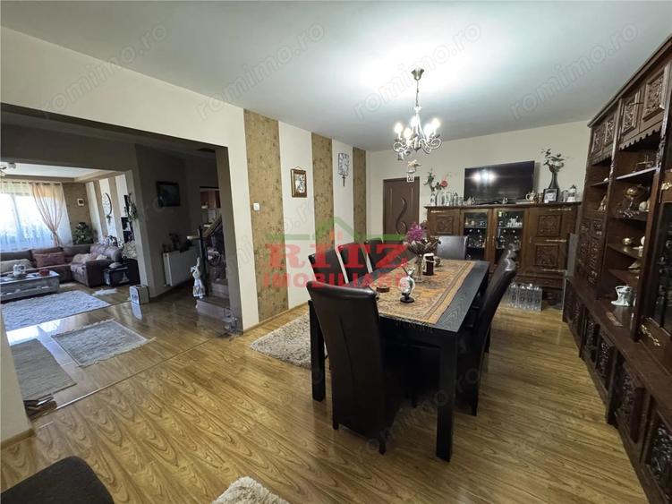 Casă cu Teren 601 Mp în Periferie