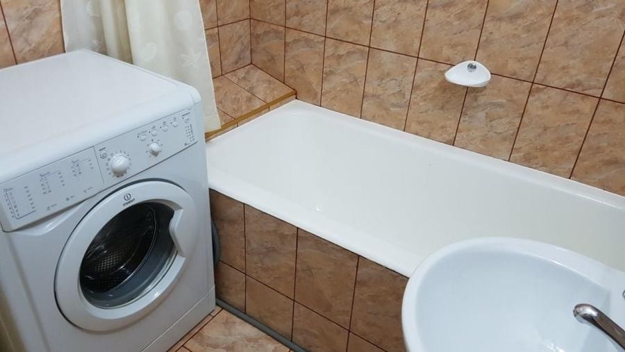 Apartament cu 2 camere decomandat în Eroii Revoluției
