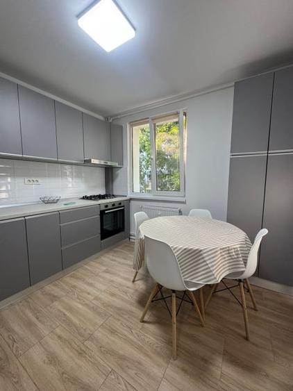 Apartament cu 2 camere decomandat, mobilat în Rahova