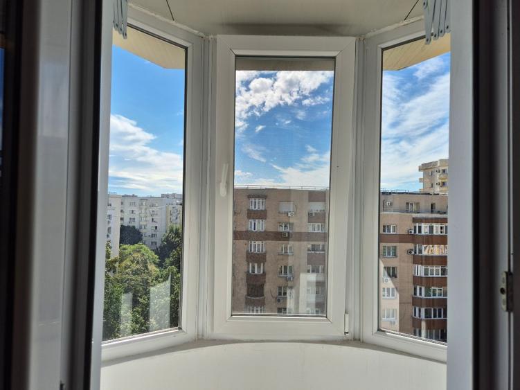 Garsonieră decomandată în Calea Călărașilor
