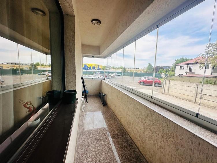 Apartament cu 3 camere semidecomandat, mobilat în Dămăroaia
