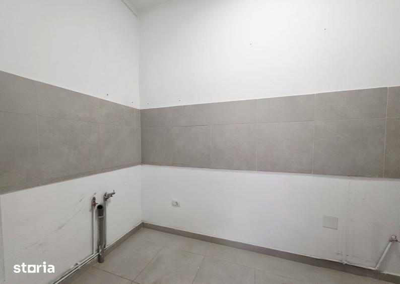 Spațiu comercial, de 71 mp, în Cug