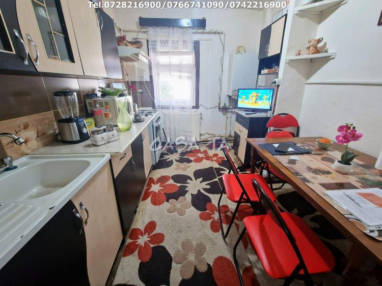 Apartament cu 3 camere decomandat, mobilat în Central