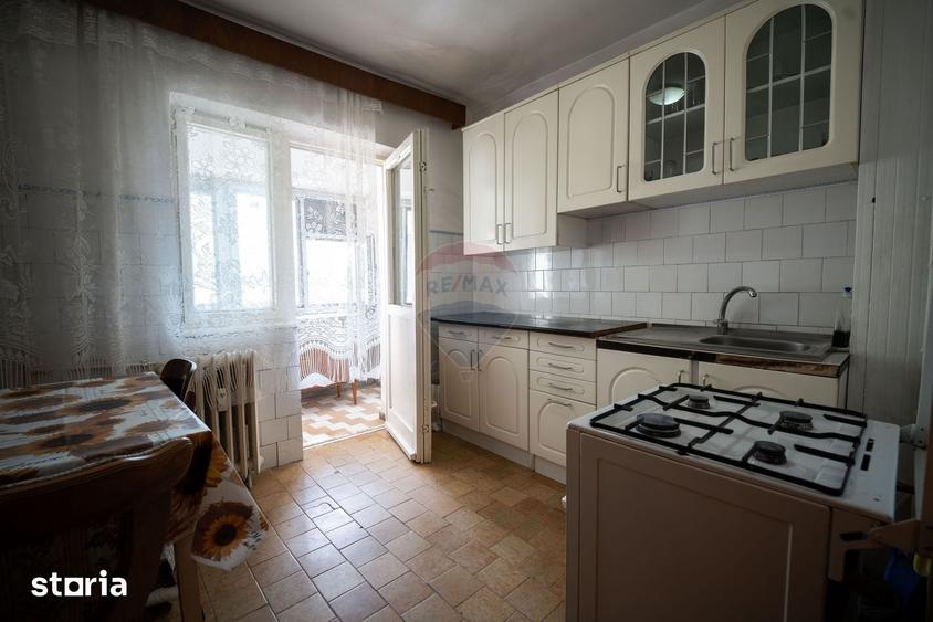 Apartament cu 4 camere în Sud