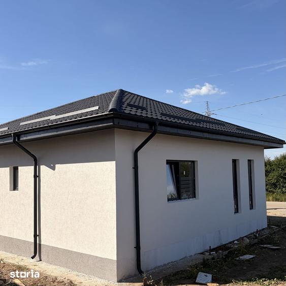 Casă cu 3 camere cu Teren 300 Mp în Central