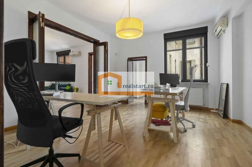 Apartament cu 5 camere circular în P-ța Romană