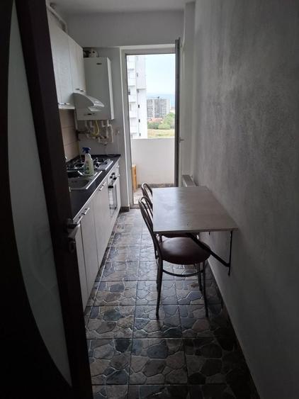 Garsonieră decomandată în Central