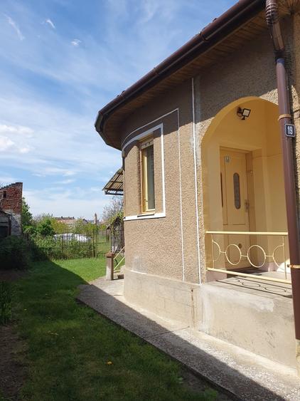 Casă cu 3 camere în Central