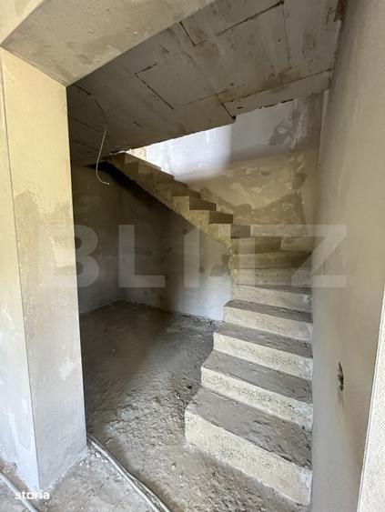 Casă cu 4 camere cu Teren 1000 Mp în Teaca