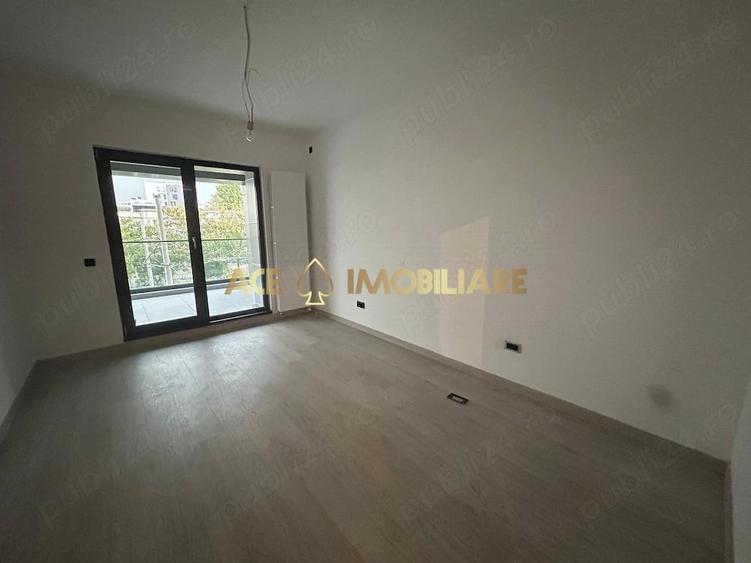 Apartament cu 3 camere decomandat în Vitan