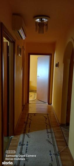 Apartament cu 4 camere în Central