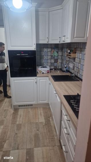 Apartament cu 3 camere în Democrației