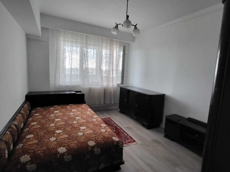 Apartament cu 2 camere decomandat în Basarab