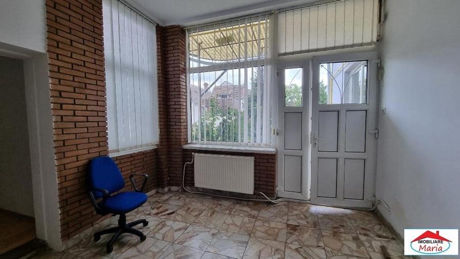 Casă cu 7 camere cu Canalizare în Semicentral