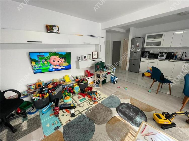 Apartament cu 2 camere decomandat, mobilat în Șelimbăr