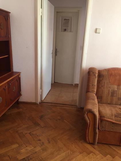 Casă cu 2 camere în Central