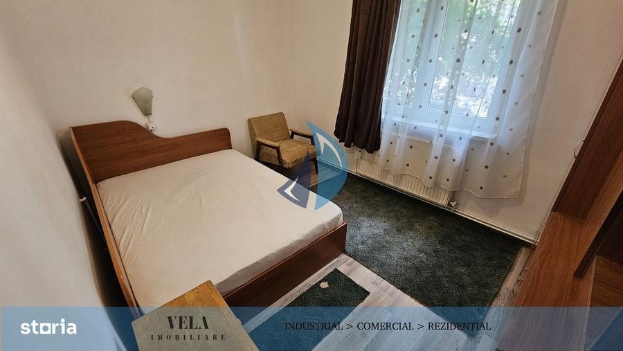 Apartament cu 3 camere decomandat în 7 Noiembrie