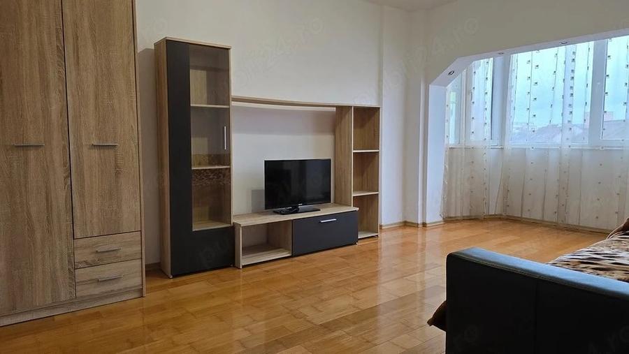 Apartament cu 2 camere decomandat în Decebal