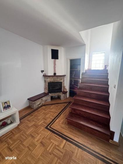 Casă cu 3 camere în Central