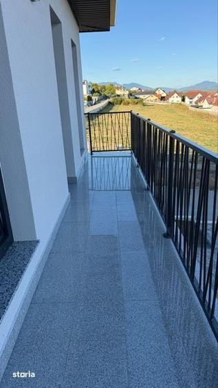 Casă cu 4 camere cu Teren 120 Mp în Central