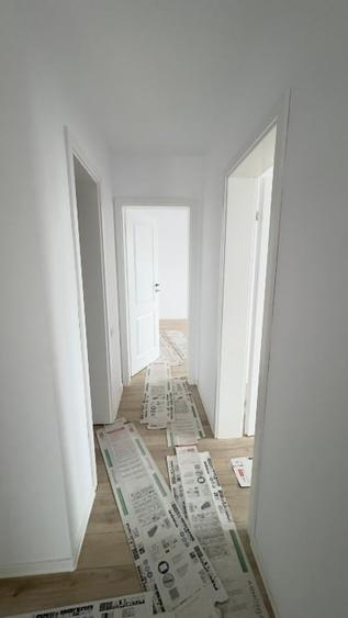 Apartament cu 3 camere decomandat în 2 Moldoveni
