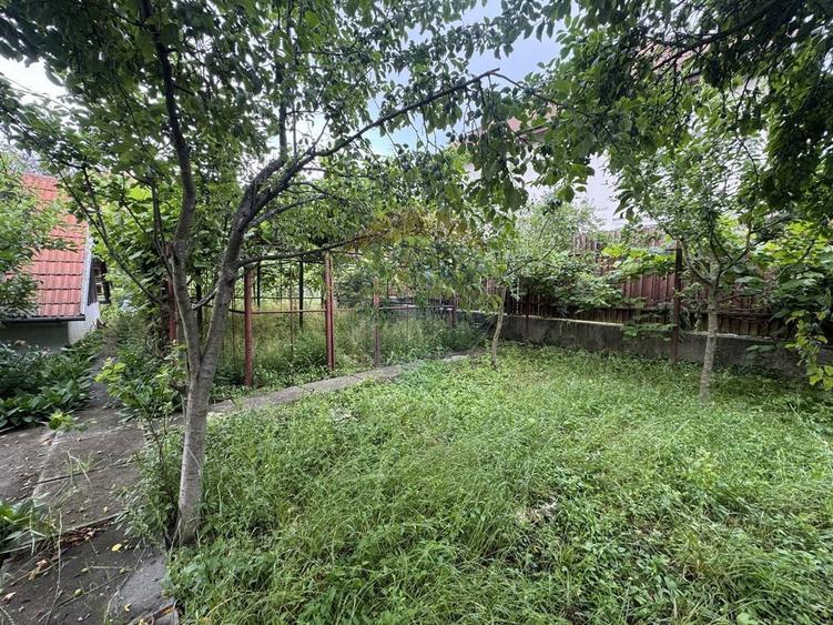 Casă cu 3 camere cu Teren 862 Mp în Central