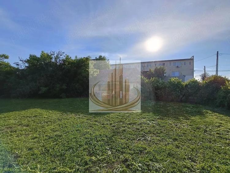 Teren de 664 mp, în Mehala